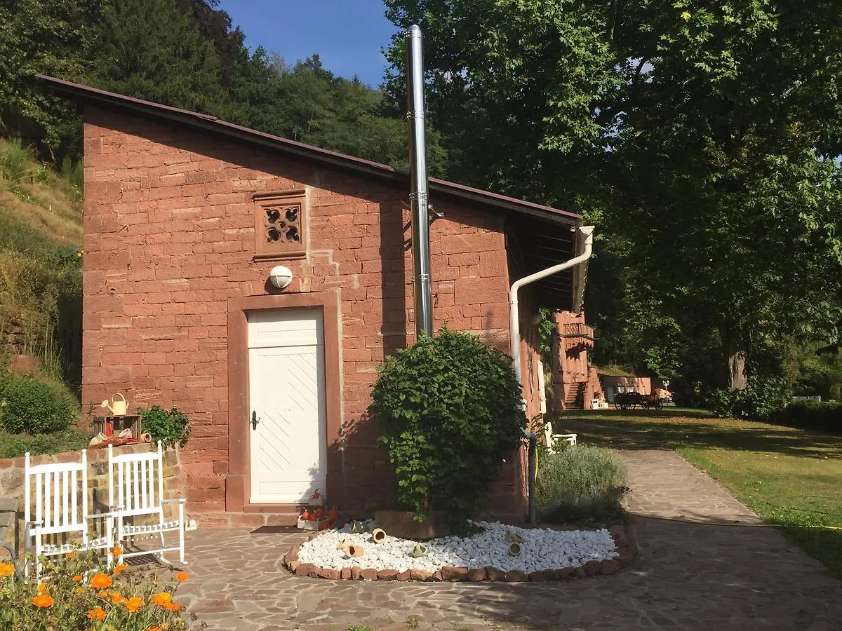 B&B Castle Hollywood 4*, Amorbach Germany