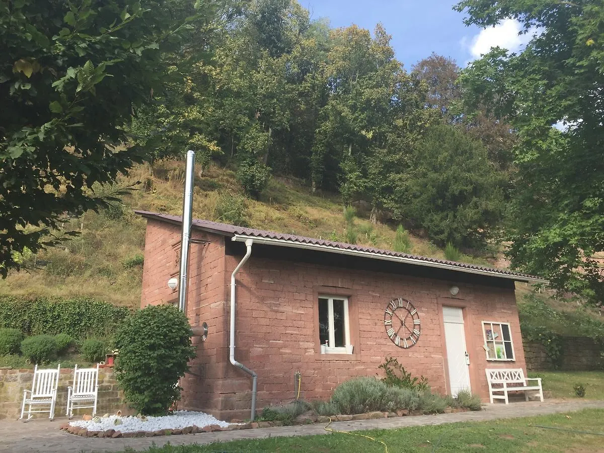 **** Bed & Breakfast B&B Castle Hollywood Germany